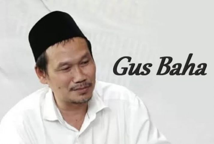 Gus Baha Bocorkan Rahasia Mbah Moen yang Sering Sholat Subuh di Akhir Waktu, Ternyata Ini Alasannya