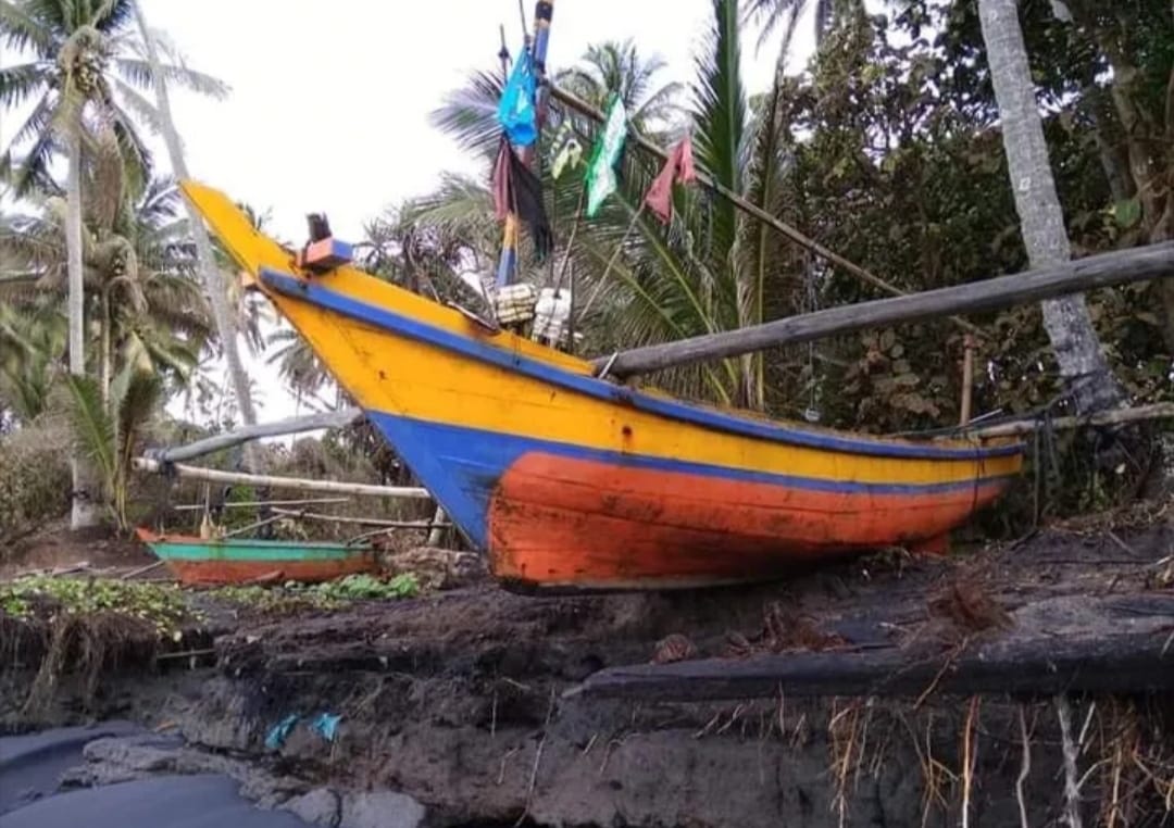 Gelombang Tinggi Sebabkan Ikan Sulit Didapat