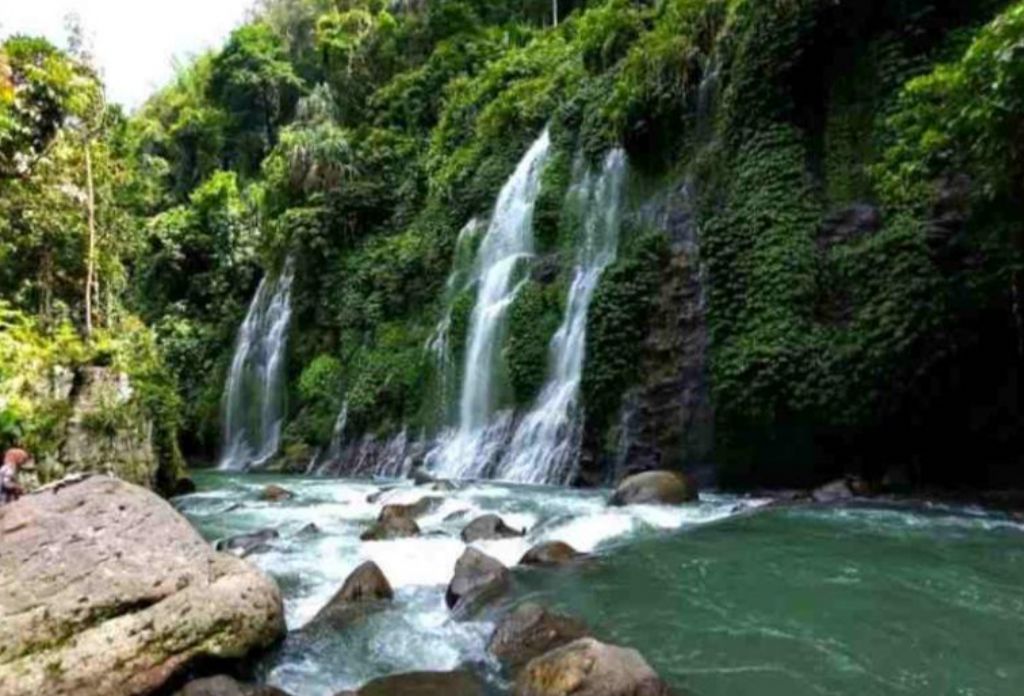 Airnya Jernih, Ini Keindahan Air Terjun Curug Hujan di Bengkulu Utara