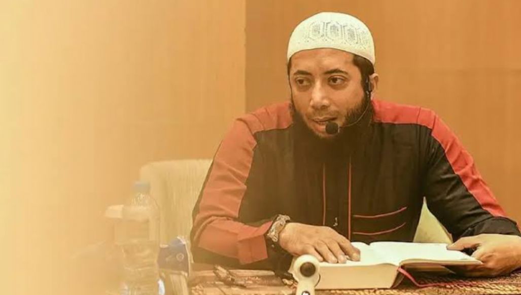 Waspada, Ustaz Khalid Basalamah : Shalat Jumat Jadi Sia-sia Cuma Karena Hal Ini Jadi Hilang Pahala