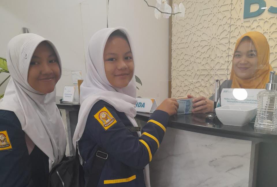 Siswa dan Guru SMPN 1 Bengkulu Utara Sumbang Rp10,8 Juta untuk Palestina
