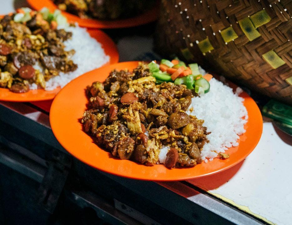 Bukan Nasi Goreng Biasa, Namun DIjamin Akan Buat Ketagihan Siapa Saja yang Mencobanya