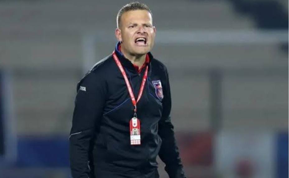 Bukan Kaleng-kaleng, Ini Prestasi Josep Gombau di Hongkog