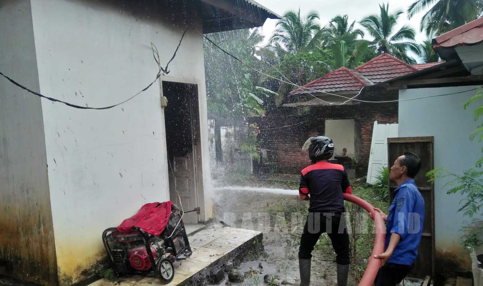 Rumah Dinas Wakil Bupati Bengkulu Utara Nyaris Ludes Terbakar