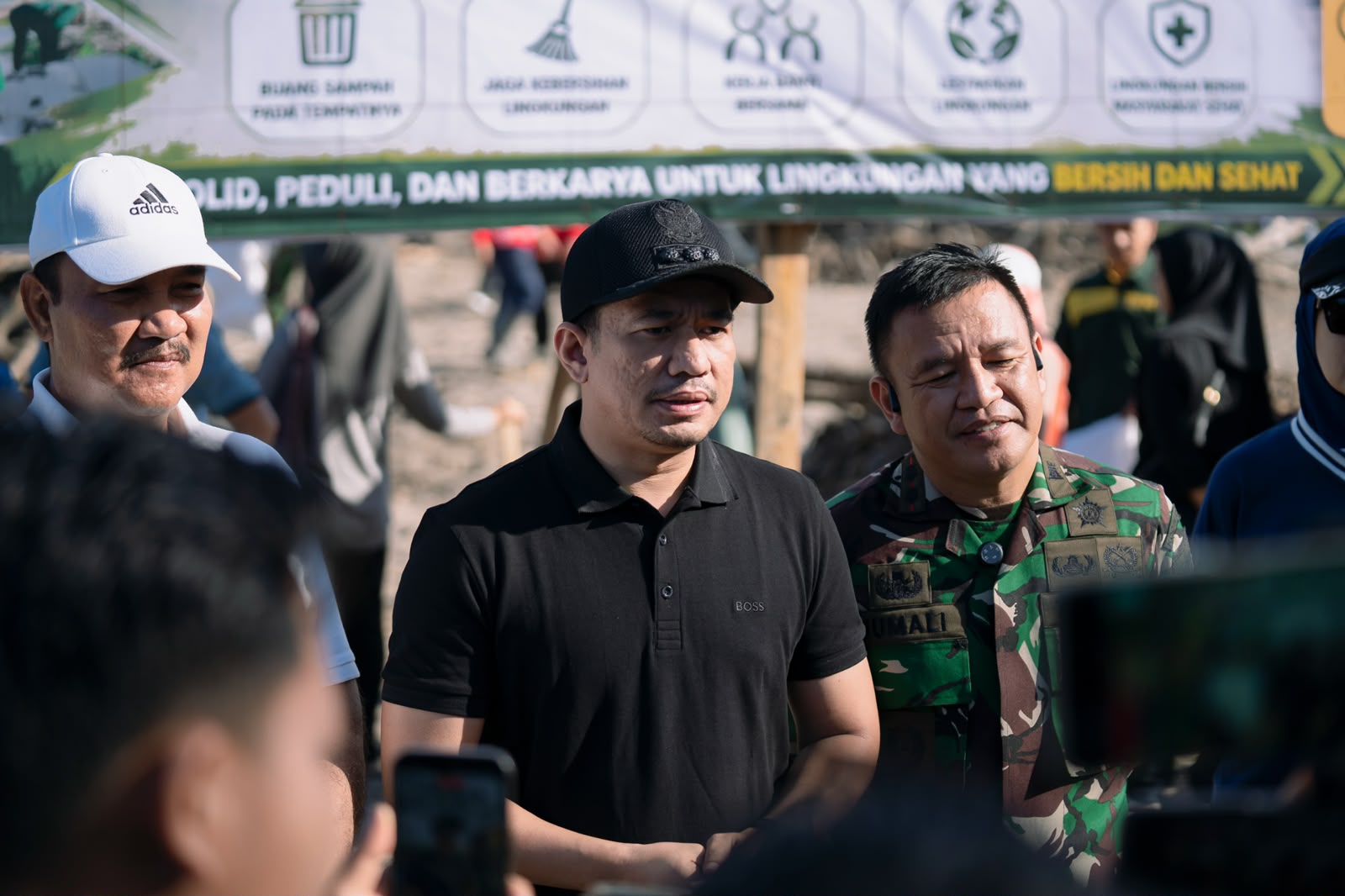 Semangat Nasionalisme, Bupati Bengkulu Utara Ajak Warga Kibarkan Merah Putih