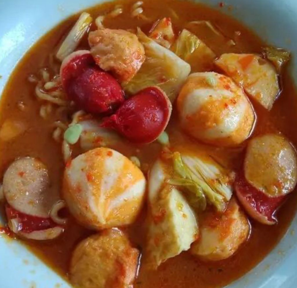 Cewek-cewek Wajib Waspada! Ada Bahaya Dibalik Kenikmatan Makan Seblak