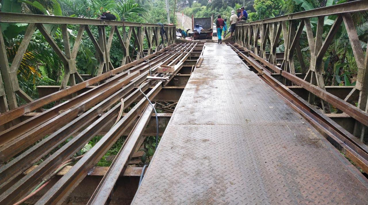 Hujan Hambat Perbaikan Jembatan di Desa Air Putih, Kades: Jika Cuaca Baik, Insya Allah Malam ini Selesai