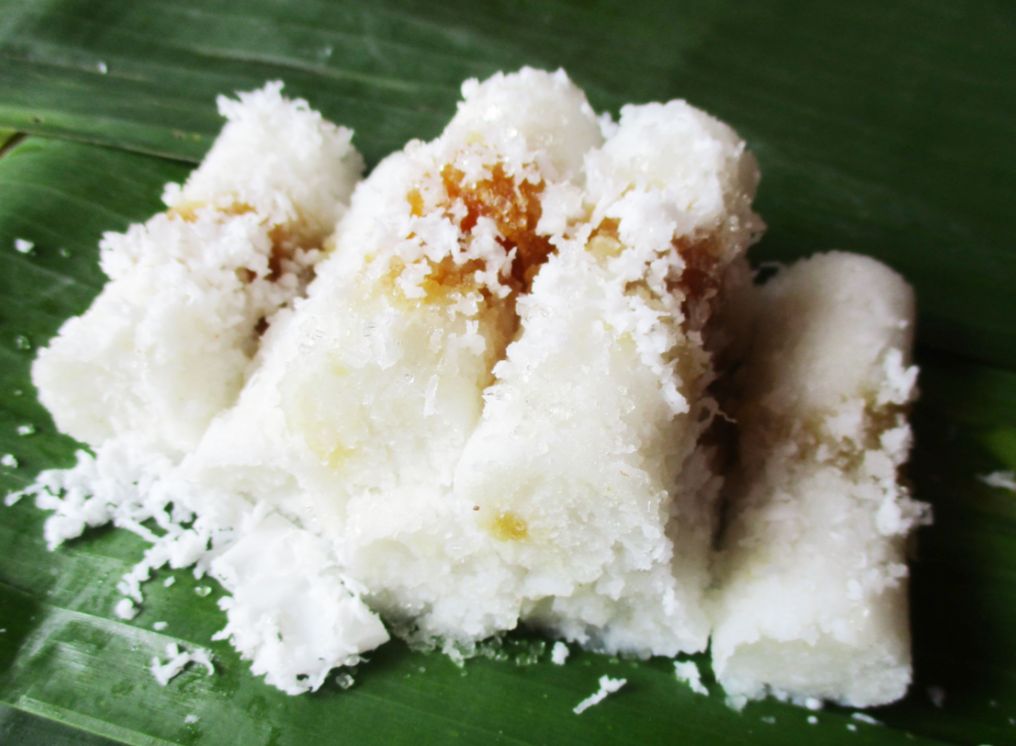 Cara Mudah Membuat Kue Putu, Camilan Kaki Lima yang Harum dan Lezat di Arga Makmur