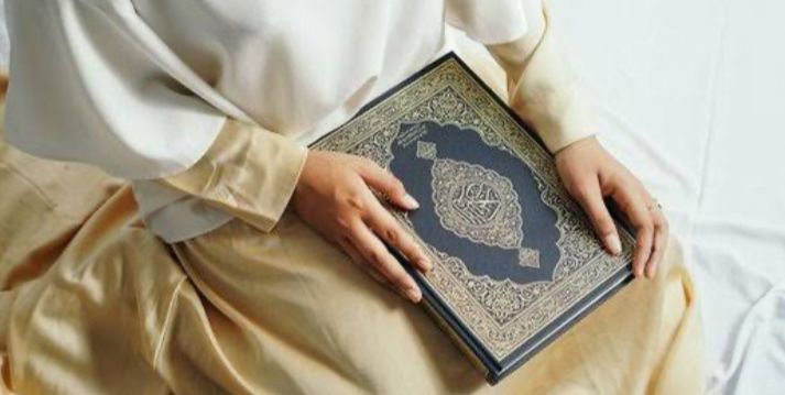 3 Keutamaan Membaca Surat Al Falaq, Salah Satunya Menjadi Pelindung dari Kejahatan