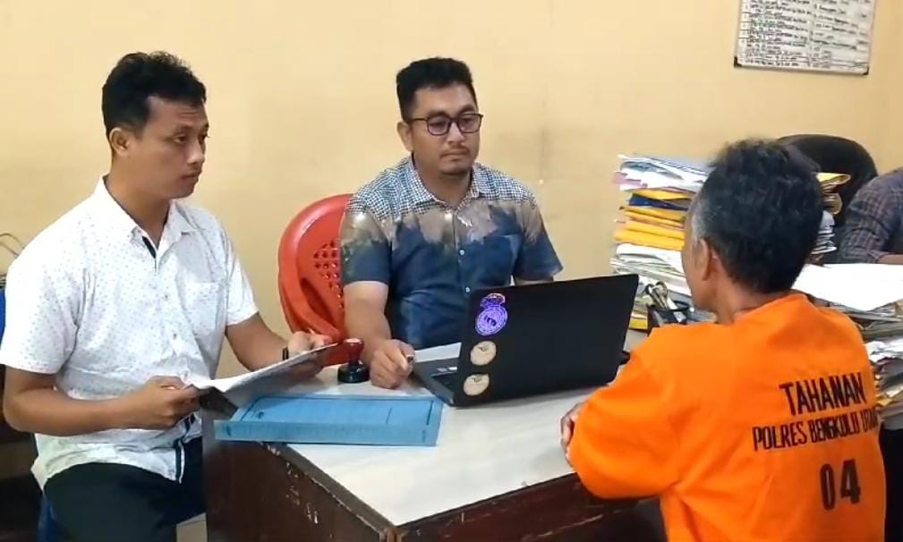 Modus Apresiasi, Guru Cabul Anak Muridnya di Kecamatan Pinang Raya Ditahan Polres Bengkulu Utara 