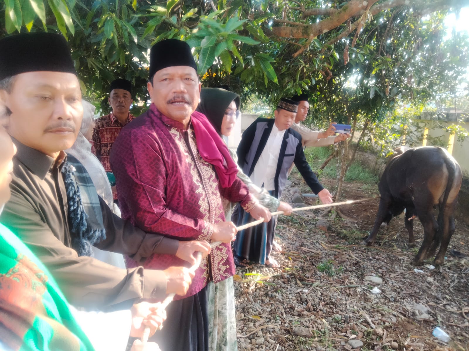 Safari Idul Adha di Tanjung Harapan, Bupati Mian Tekankan Pentingnya Jaga Kerukunan Memasuki Tahun Politik
