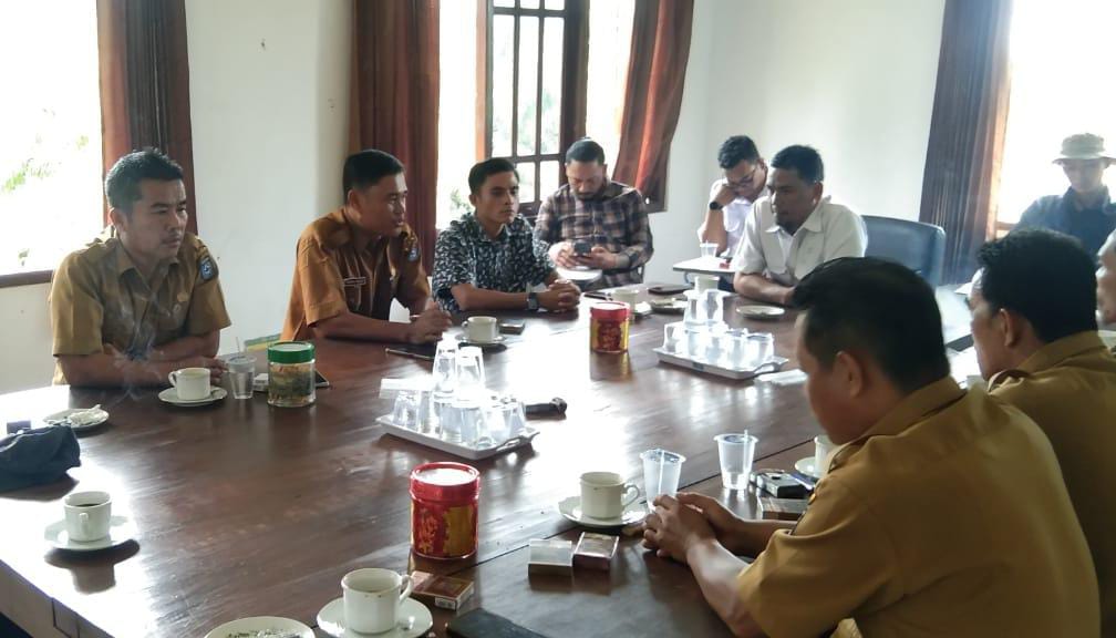 Audiensi dengan Perusahaan, Kepala Desa Minta PT. SIL Utamakan Rekrutmen Warga Sekitar