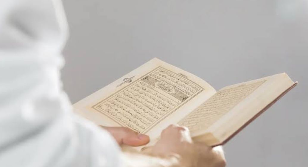 Cara Mengamalkan Surat Al Waqiah Agar Rezeki Mengalir Deras