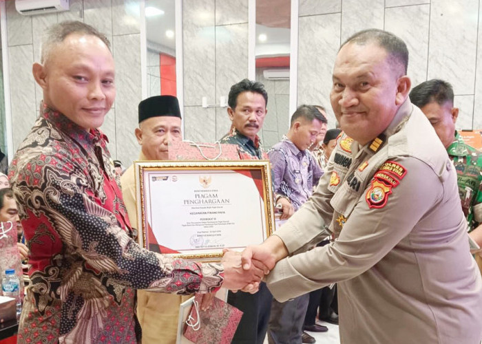 Pinang Raya Raih Penghargaan PBB-P2 Terbaik Kategori III Tahun 2025