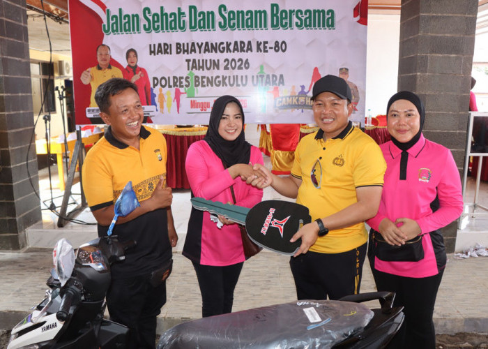 HUT Bhayangkara ke-80, Kapolres Pererat Kebersamaan Dalam Agenda Jalan Sehat