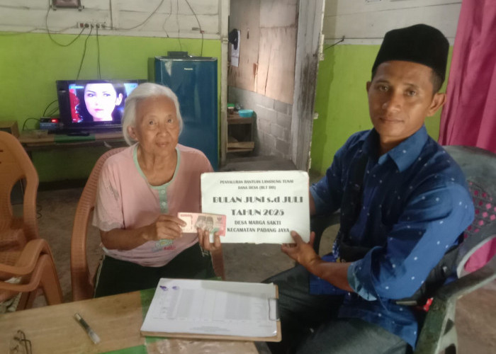 Prioritas Lansia, Pemdes Marga Sakti Kembali Salurkan BLT Bulan Agustus dan September 