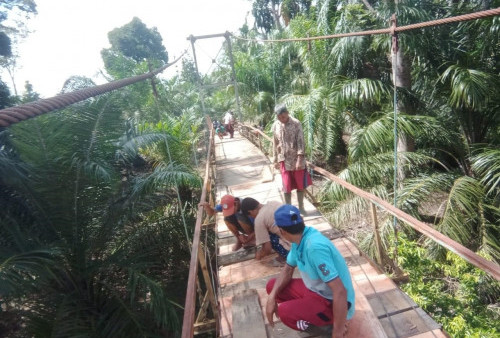 Soal Jembatan Gantung Muara Santan, Jangan Hanya Menunggu	