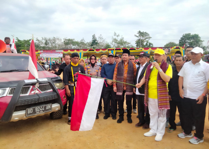 Jadi Ajang Pemersatu, Gubernur Apresiasi Pawai Seni dan Budaya di Ulok Kupai