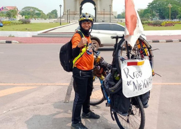 Seorang Pesepeda Asal Jakarta Ini Tiba di Makkah, Tapi tidak Bisa Menunaikan Ibadah Haji, Ada Apa ya?