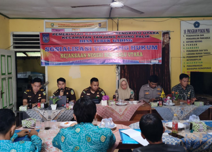 Bekerjasama dengan Kejari Bengkulu Utara, Pemdes Lubuk Gading Gelar Sosialisasi Hukum