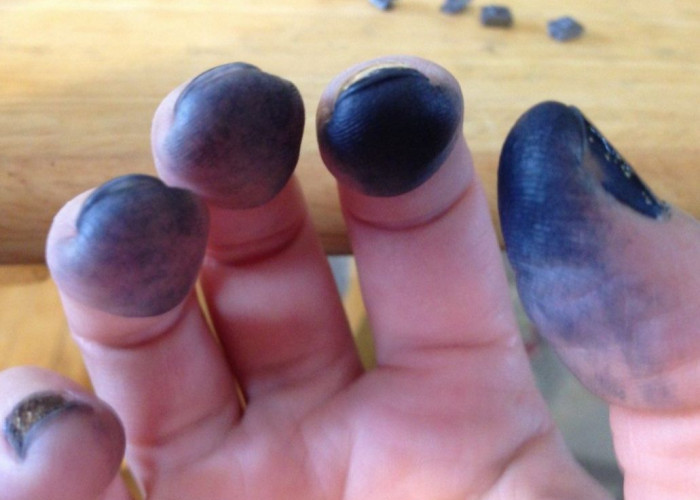 Cara Membersihkan Tinta Printer di Tangan dengan Mudah