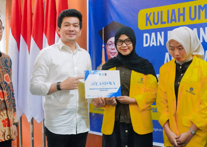 Kuliah Umum, Bupati Arie Dorong Mahasiswa UT Jadi Agen Perubahan 