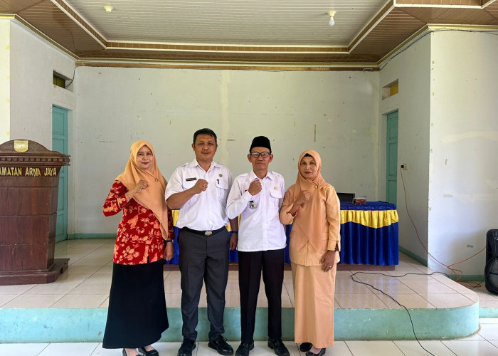 Sahmad Gantikan Evriyoga, Sertijab Camat Arma Jaya Berlangsung Penuh Khidmat dan Haru