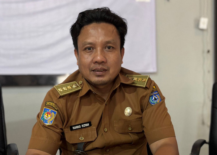 Belum Rampung, Camat Dorong Percepatan Administrasi Desa Melalui Monev