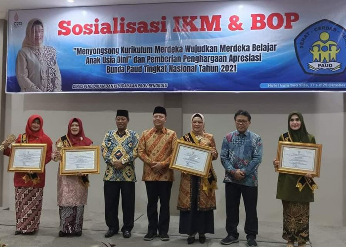 Membanggakan, Bengkulu Utara Raih Tiga Penghargaan Bunda PAUD Tingkat Nasional