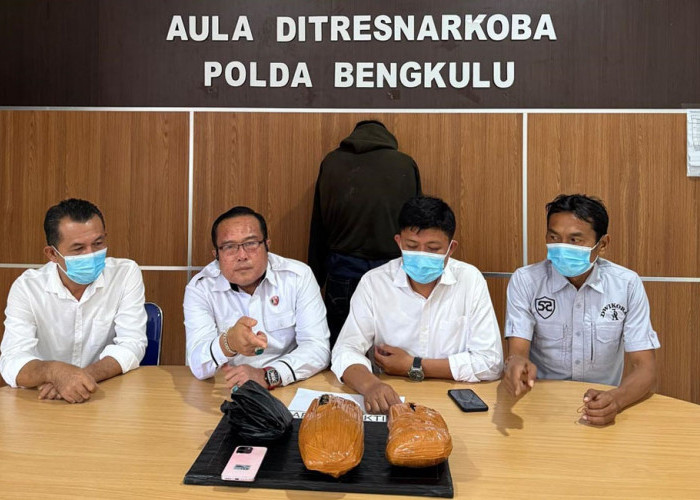 Polda Bengkulu Gagalkan Transaksi Ganja di Jalan Rinjani