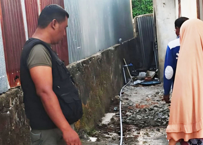 Air Limbah Tak Ditanggapi Tetangga, Warga Penurunan Lapor Satpol PP