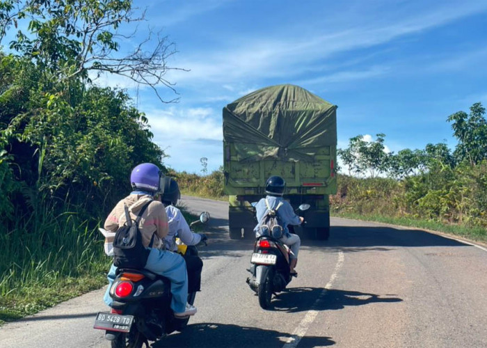 Jalinbar Putri Hijau–Ketahun Dipadati Truk Batu Bara, Polisi Minta Sopir Tak Ugal-ugalan