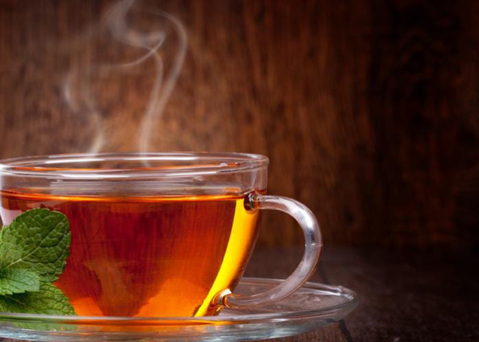 Walau Banyak Dilakukan, Ternyata Minum Teh Saat Perut Kosong Sangat Tidak Dianjurkan Loh!