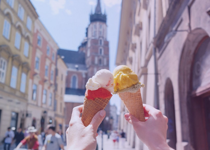 Awas, 5 Bahaya Makan Es Krim Berlebihan Bisa  Bikin Anak Jantungan 