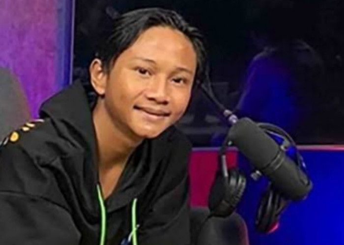 Fajar Sad Boy Cover Lagu ST 12 Saat Terakhir, Netizen : Suaranya Bagus Penghayatannya Dapat