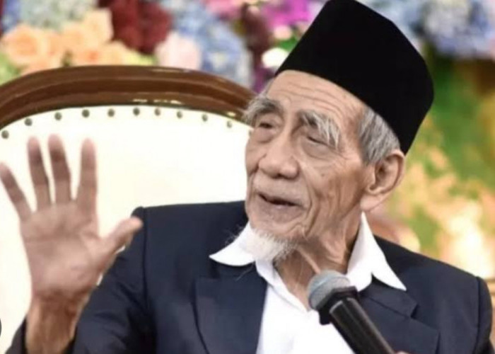 3 Amalan dari Mbah Moen Ini Terbukti Ampuh dan Qobul, Rezeki Lancar dan Hidup Tidak Akan Susah, Buktikan!