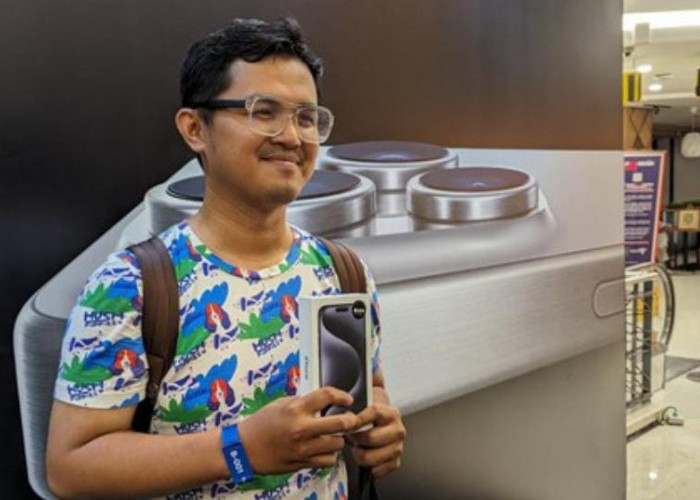 Jadi Pembeli iPhone 15 Pertama di Indonesia, Aib Pemuda ini Justru Dibongkar Netizen