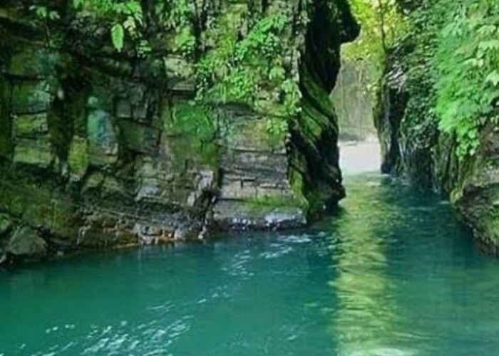 Berlibur ke Lubuk Sepit Kancing, Wisata di Bengkulu Selatan yang Mirip dengan Green Canyon Pangandaran