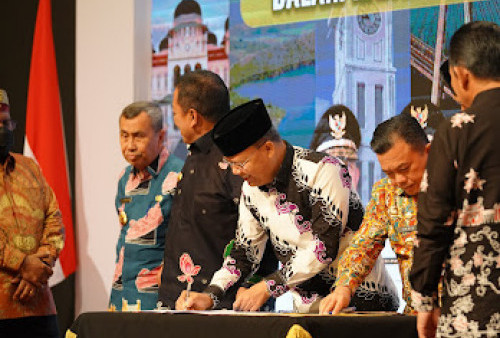 Rohidin Ikuti Rakor Gubernur se-Sumatera
