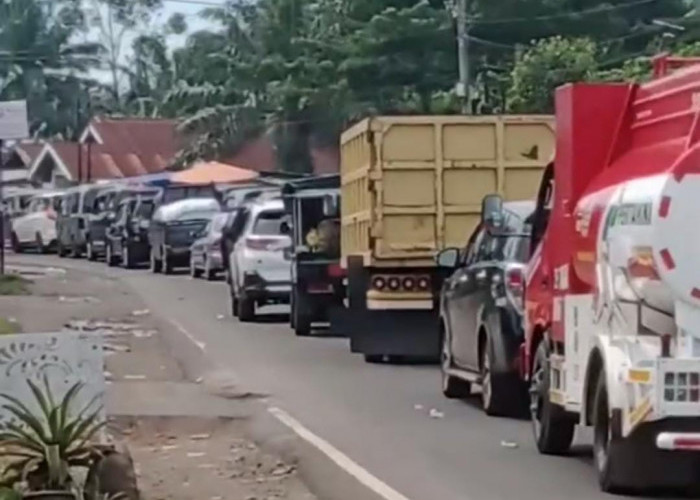 Perlu Ditiru, Ini Tips Mengemudi Mobil Saat Terjebak Macet di Pondok Kelapa Bengkulu Tengah