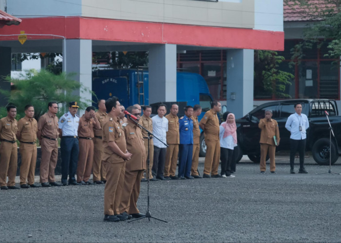 Perdana Pimpin Apel Gabungan, Arie Ajak OPD Bersinergi Bangun Bengkulu Utara 