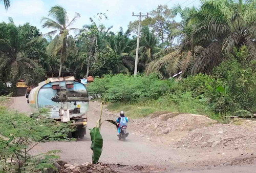 Kerusakan Jalan Nasional D6-Batiknau Semakin Parah