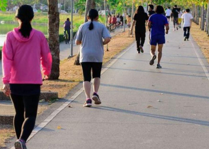 Riset Membuktikan Bahwa Jalan Kaki Bisa Menyelamatkan Kamu dari Serangan Jantung! Begini Kata Dokter