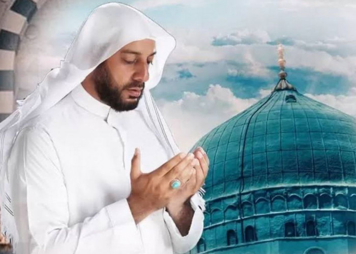 Jika Ingin Doa Cepat Terkabul, Kata Syekh Ali Jaber Cepat Ucapkan Kalimat Ini saat Berdoa 