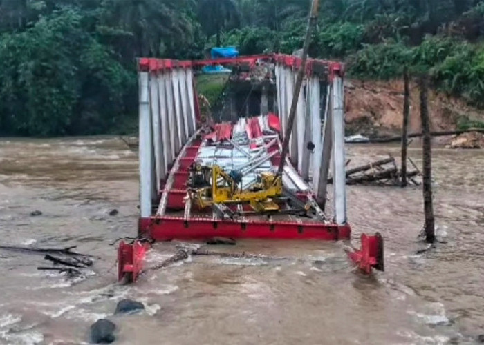 Ambruknya Rangka Jembatan Lubuk Selandak Murni Disebabkan Bencana