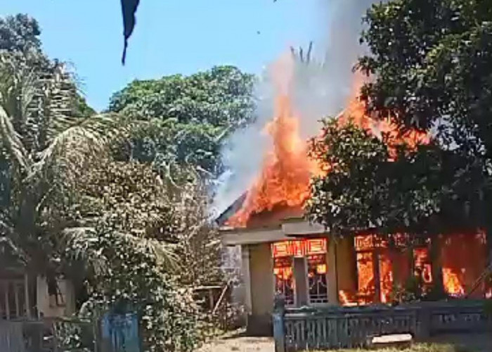 Kembali Terjadi, Musibah Kebakaran Menimpa Rumah Warga Sawang Lebar Siang Ini 