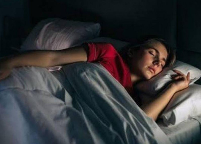 Selain Skincare, Posisi Tidur yang Salah Juga Bisa Membuat Wajahmu Terlihat Cepat Tua