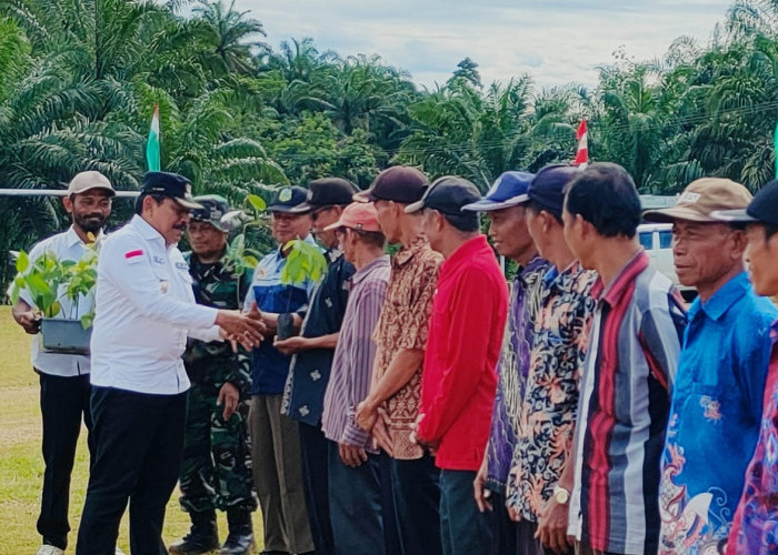 Bupati Minta Pemdes Bukit Tinggi Kolaborasikan Program Ketahanan Pangan Bersama TNI 