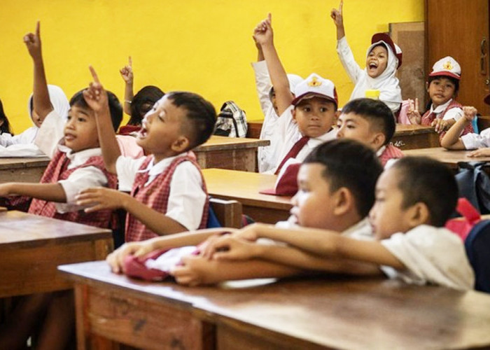 Program Seragam Gratis Berlanjut, Sekolah Kirim Data Siswa dan Ukuran Baju