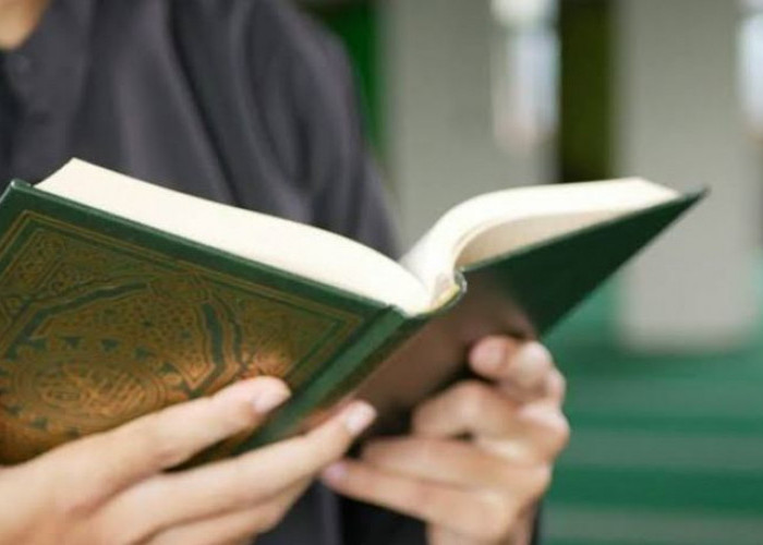 Pembuka Rezeki, Ini Manfaat dan Waktu Mustajab untuk Membaca Surah Al Waqiah